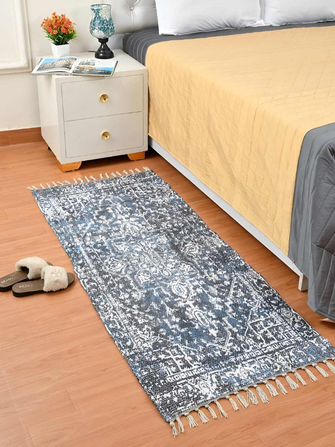 

HOMADORN Blue Black Ethnic Motifs No Shredding Handmade Rectangular Floor Dhurries, Multi