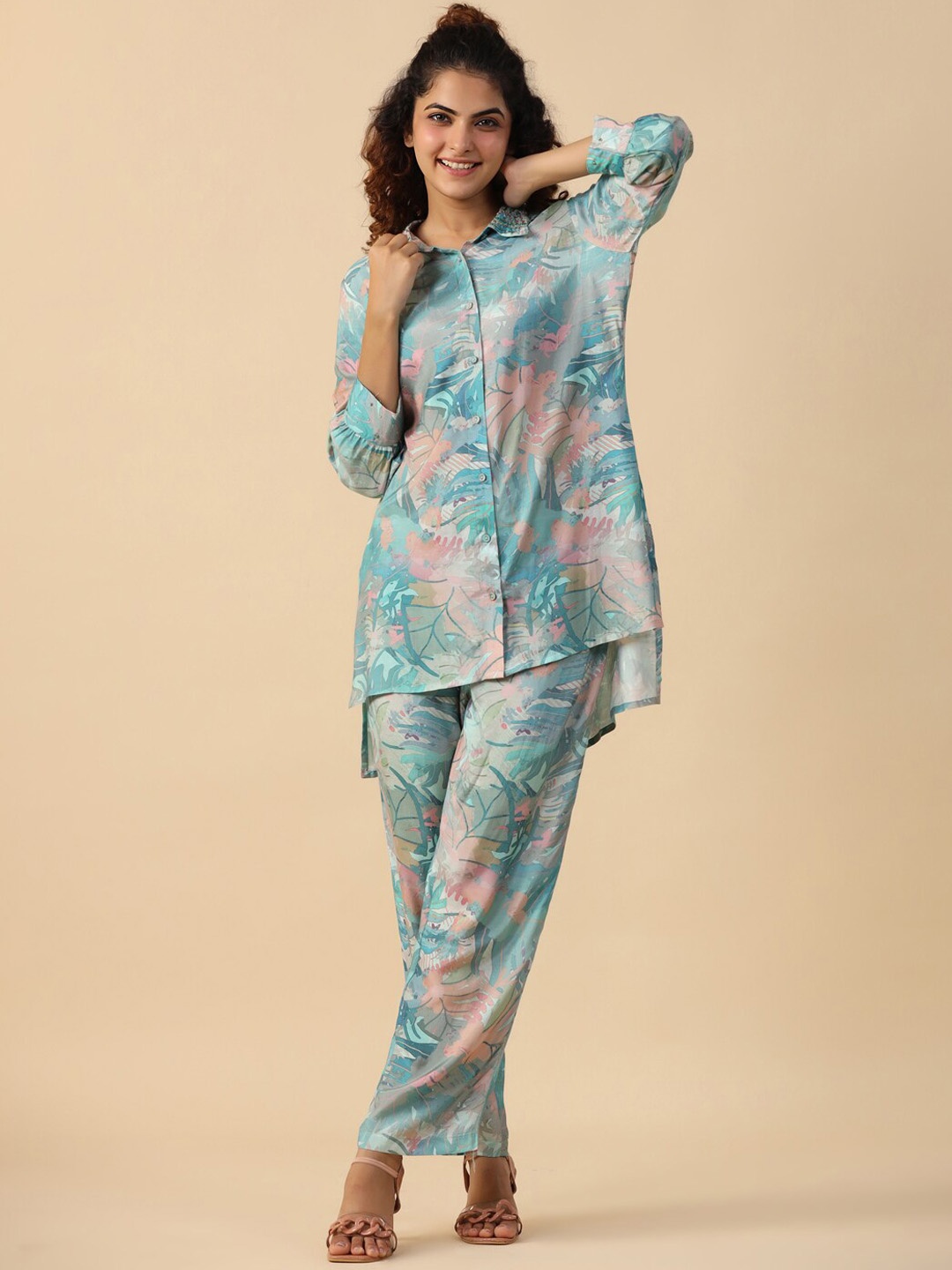 

SANSKRUTIHOMES Floral Printed Beads & Stones Tunic & Trousers, Turquoise blue