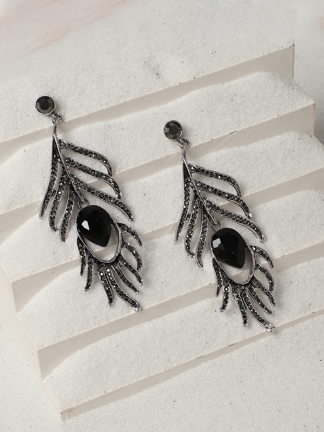 

SOHI Silver Plated Oxidised Drop Earrings