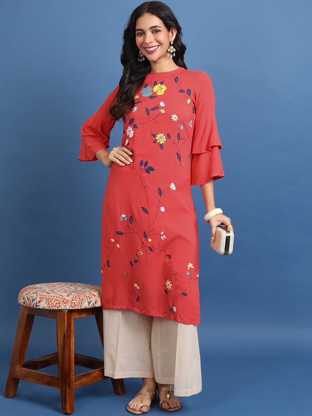 

Vishudh Floral Printed Bell Sleeves Straight Kurta, Coral