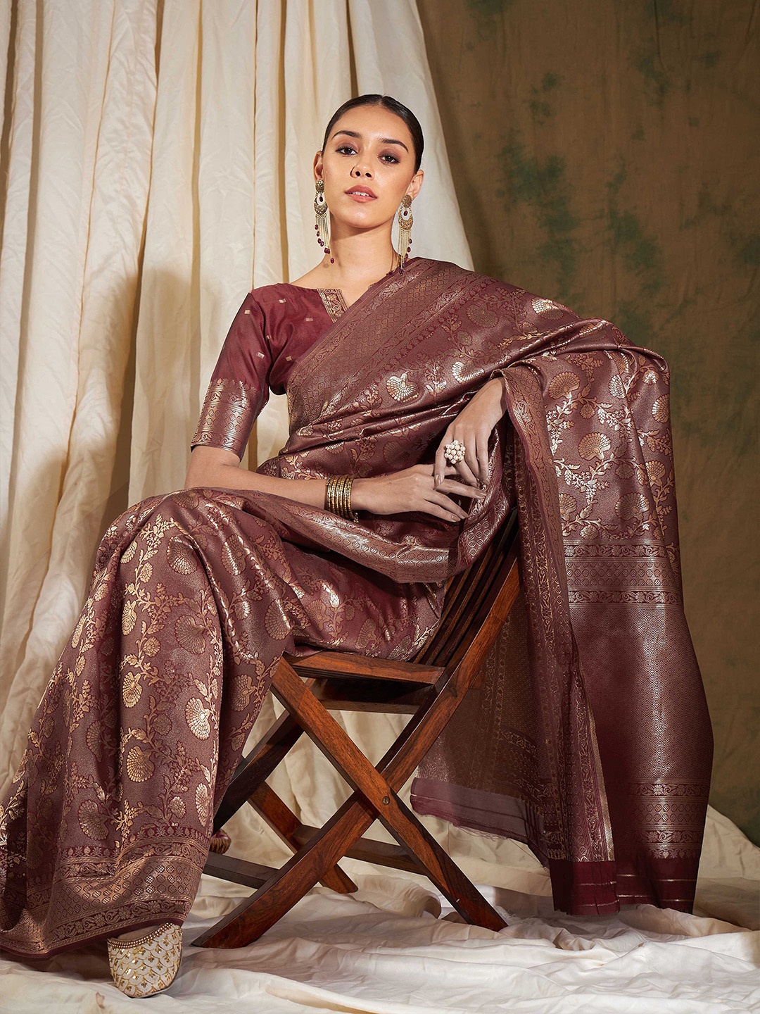 

Sangria Floral Woven Design Zari Banarasi Sarees, Maroon