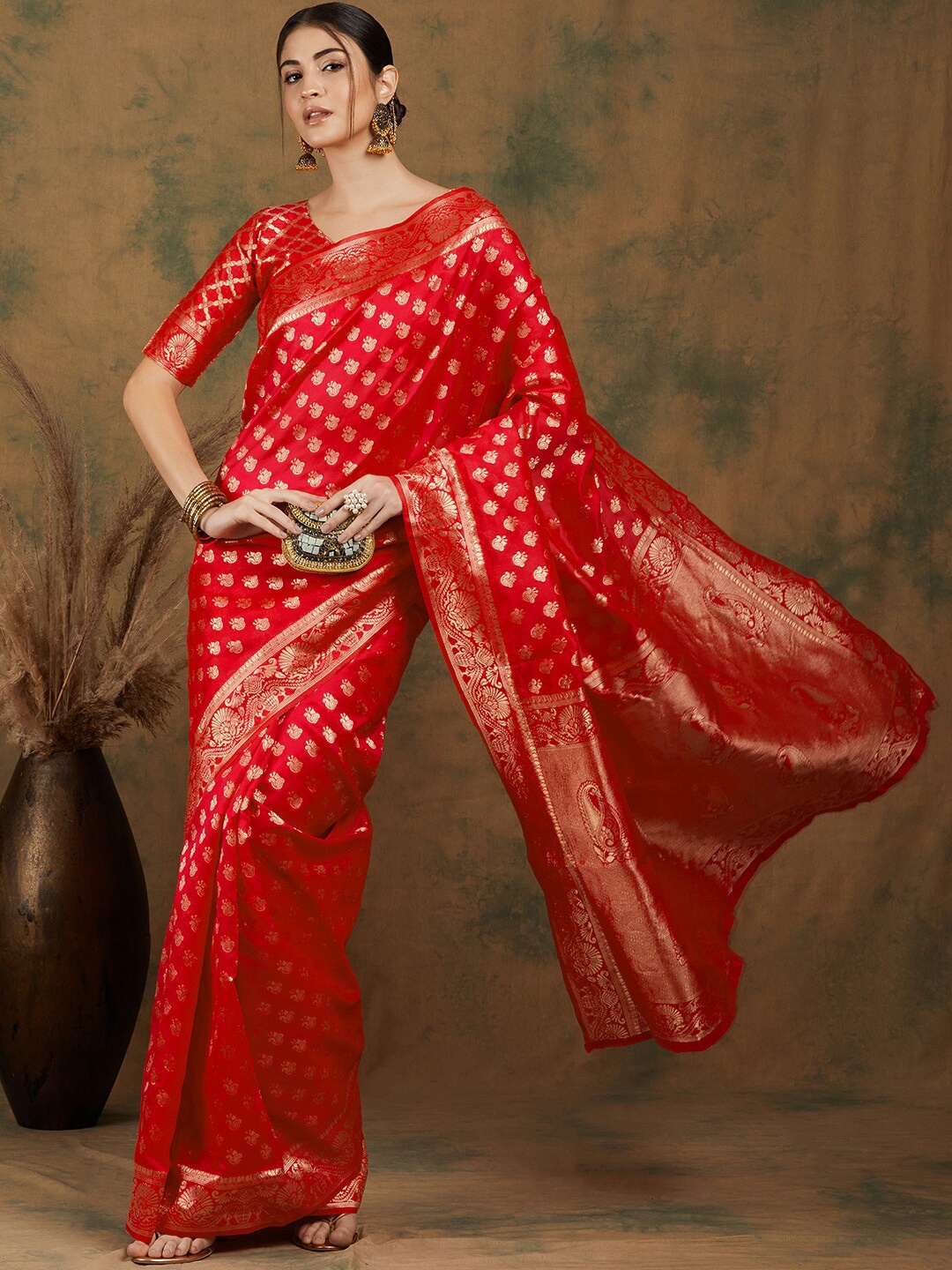 

Sangria Red Ethnic Motifs Woven Design Silk Blend Kanjeevaram Sarees