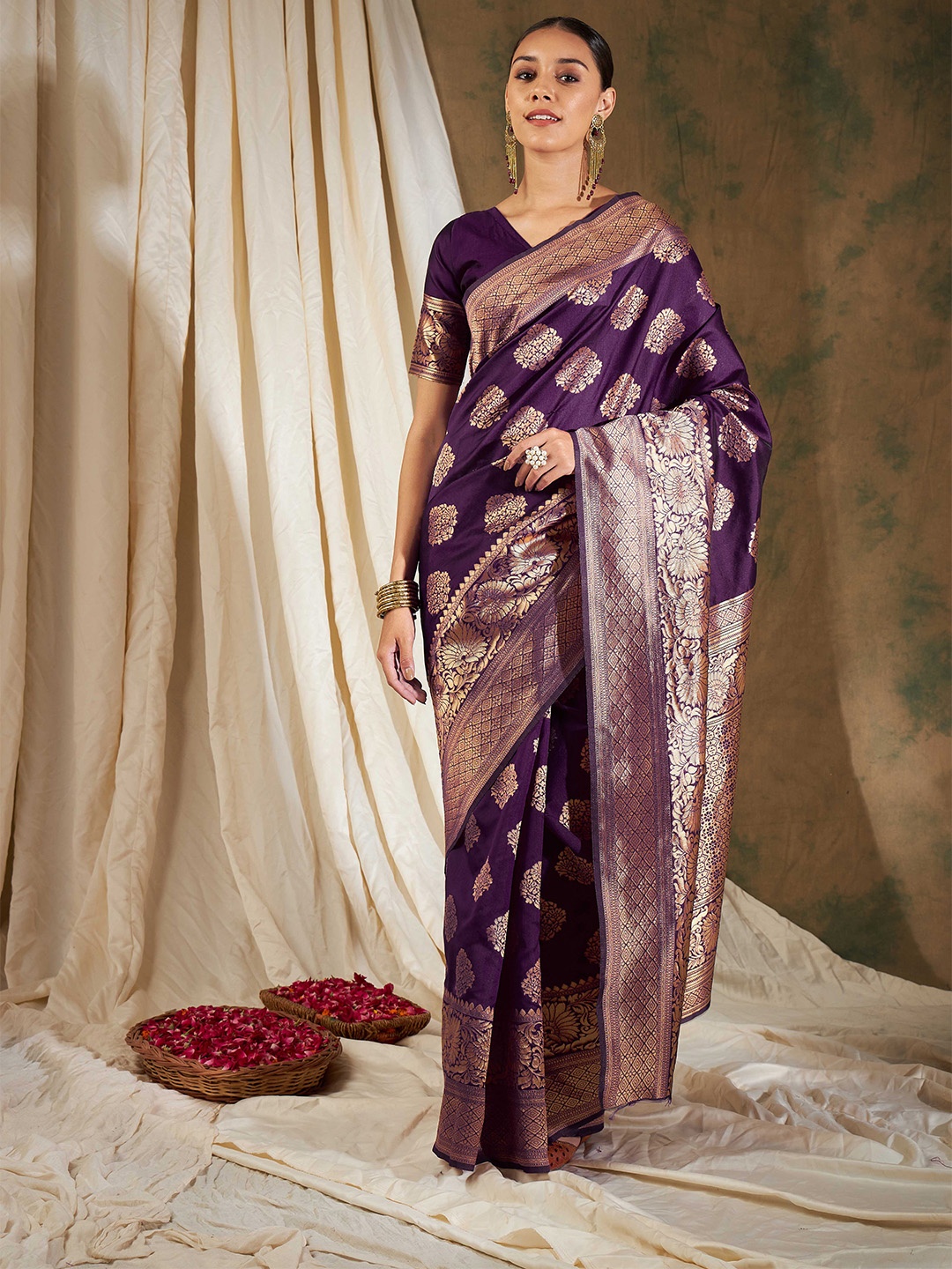 

Sangria Purple Ethnic Motifs Woven Design Zari Banarasi Sarees