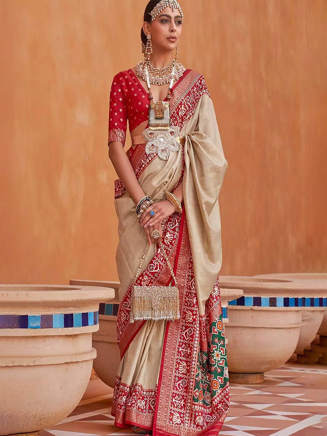 

Ekta Textiles Ethnic Motifs Woven Design Zari Pure Silk Banarasi Saree, Beige