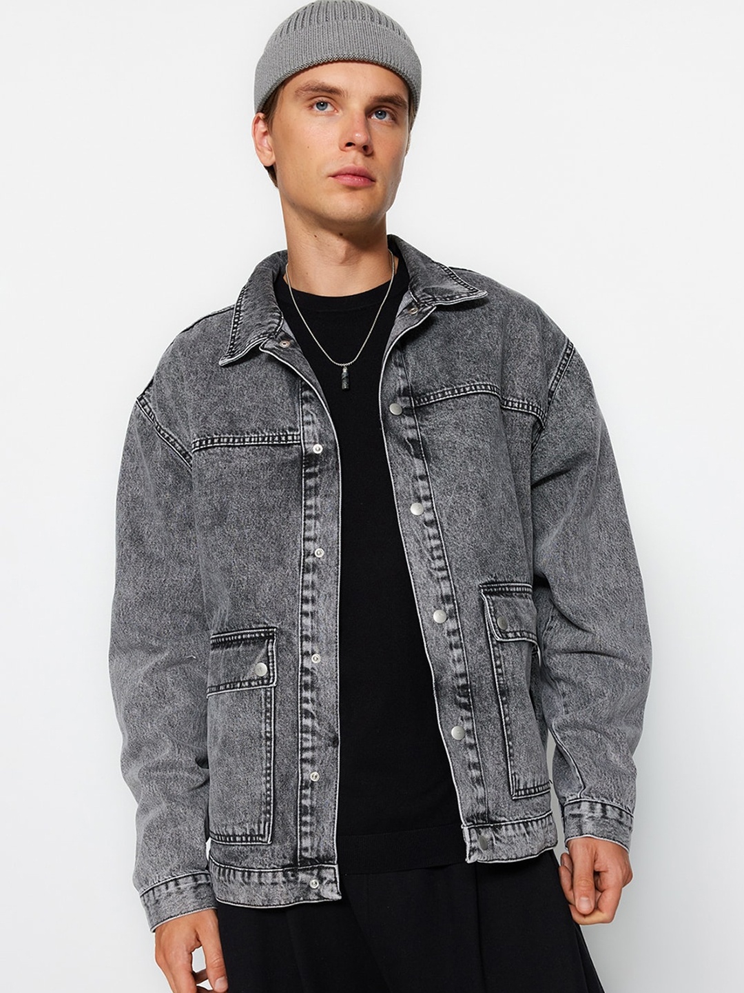 

Trendyol Spread Collar Long Sleeves Cotton Denim Jacket, Grey