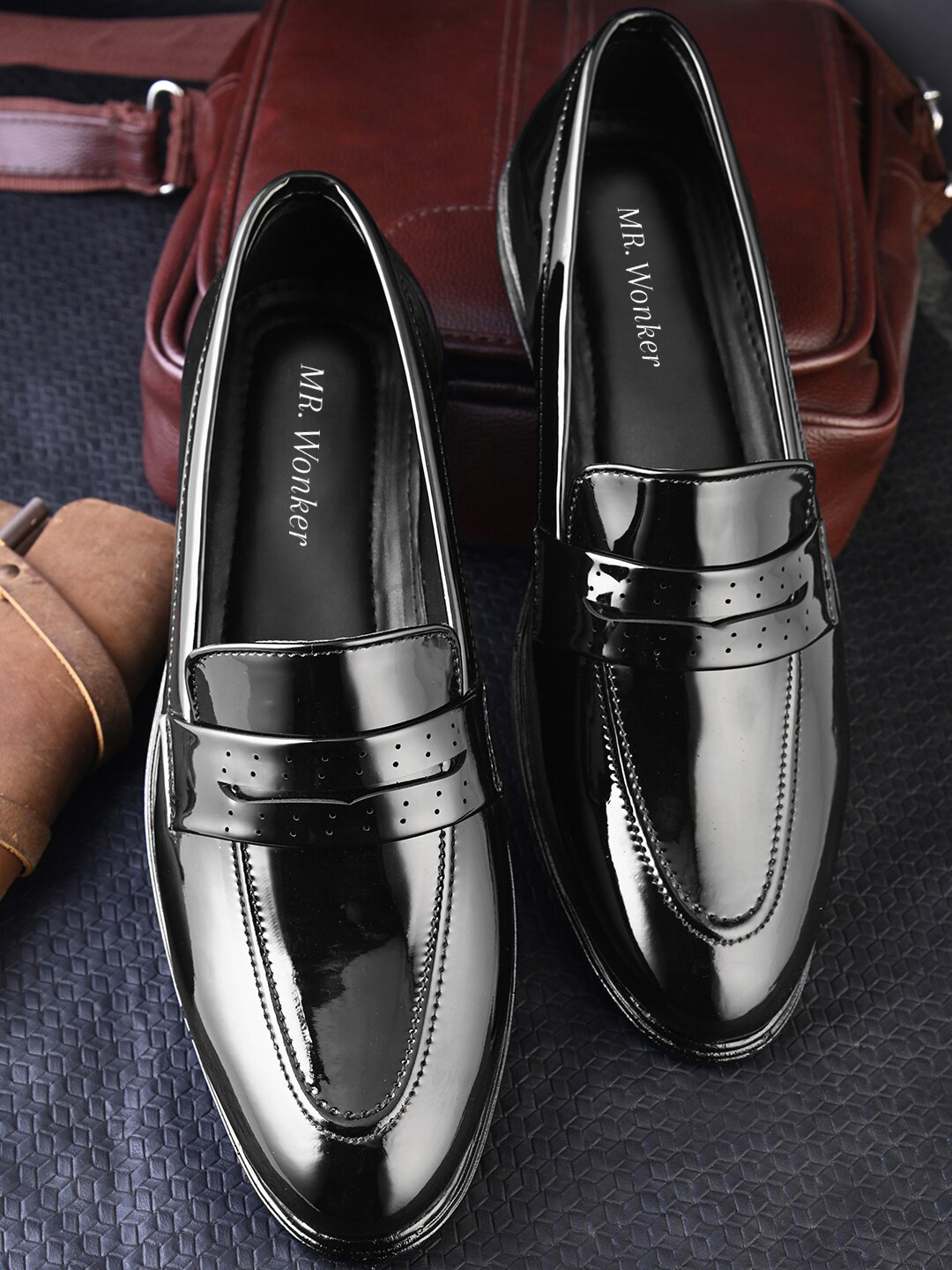 

mr.wonker Men Perforations Formal Penny Loafers, Black