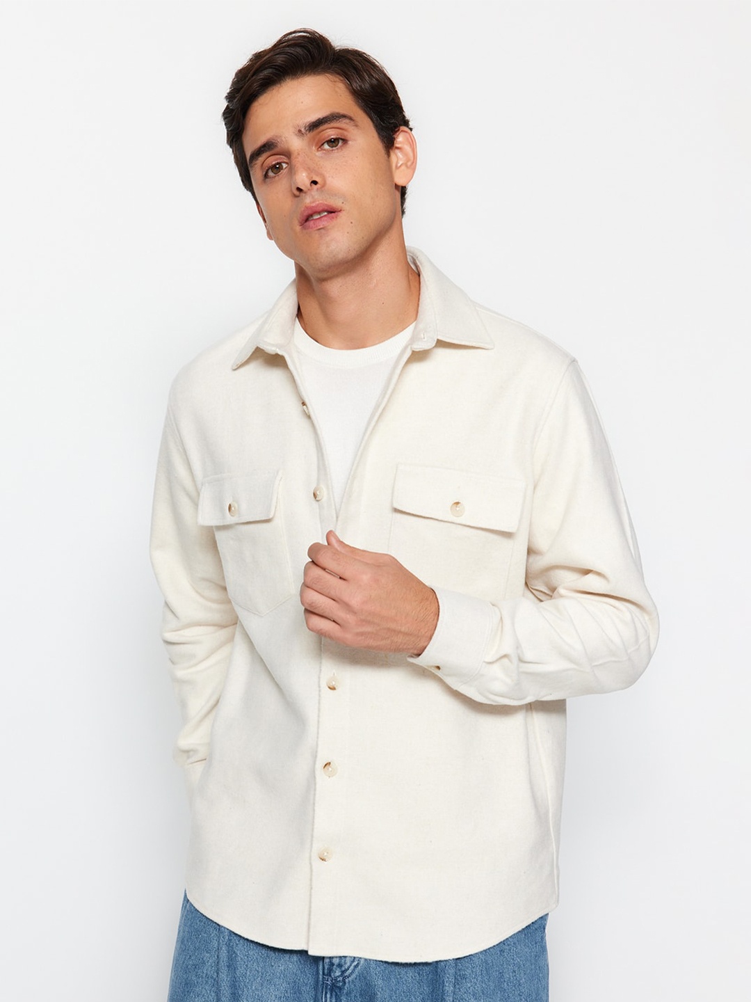 

Trendyol Spread Collar Casual Shirt, Cream