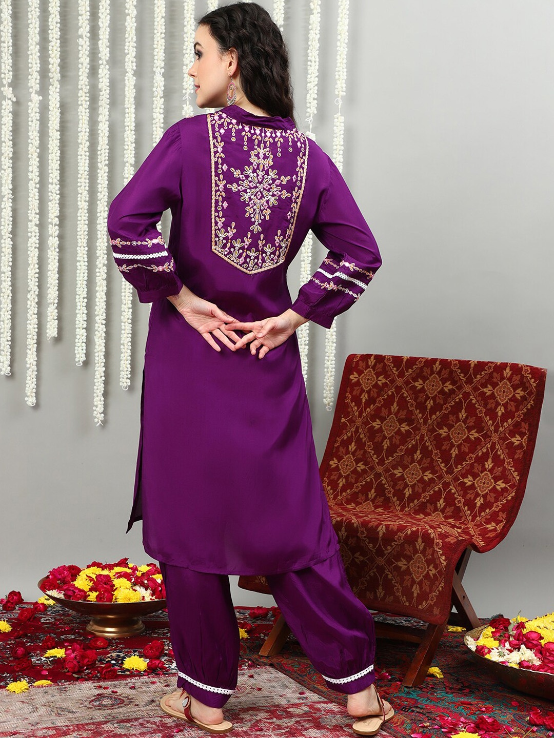

Sangria Purple Ethnic Motifs Embroidered Mirror Work Pure Silk Kurta With Trousers