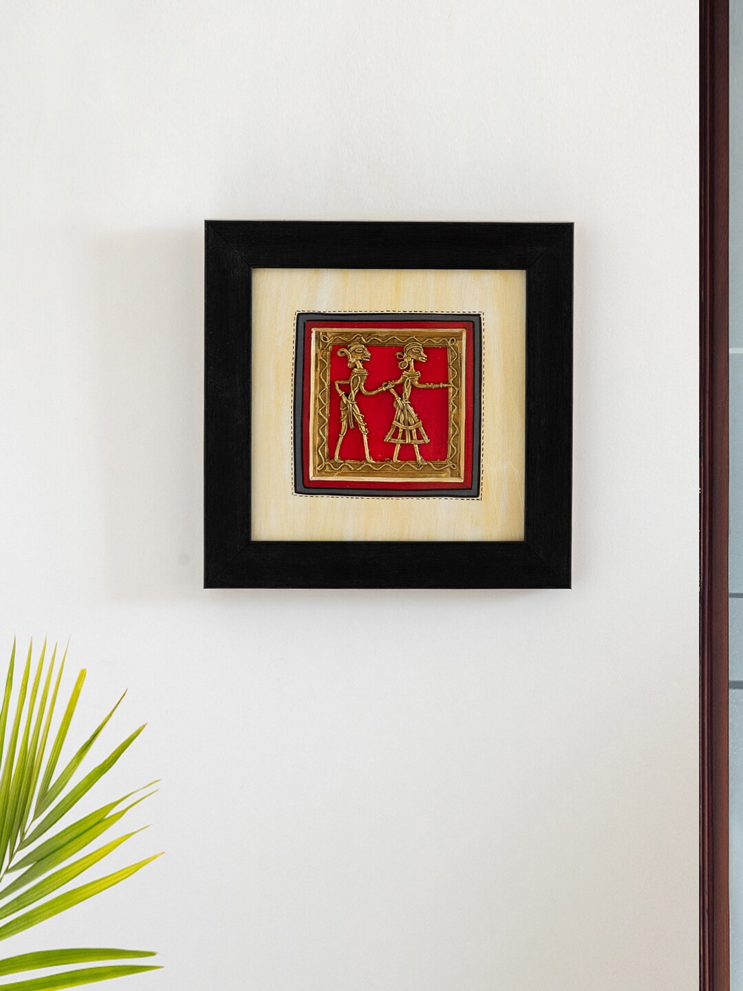 

ExclusiveLane Red & Brown Dhokra Tribal Couple Painted Wooden Wall Hanging