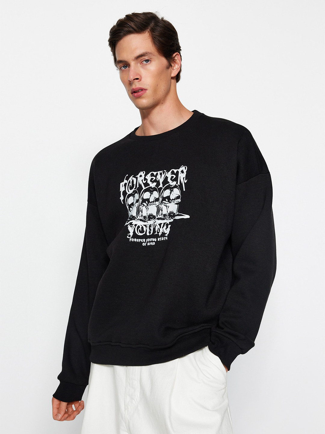 

Trendyol Graphic Printed Drop Shoulder Sleeves Sweatshirt, Black