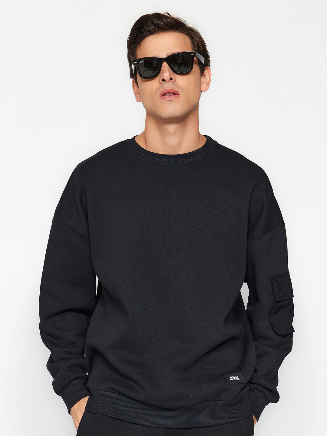 

Trendyol Long Sleeves Sweatshirt, Black