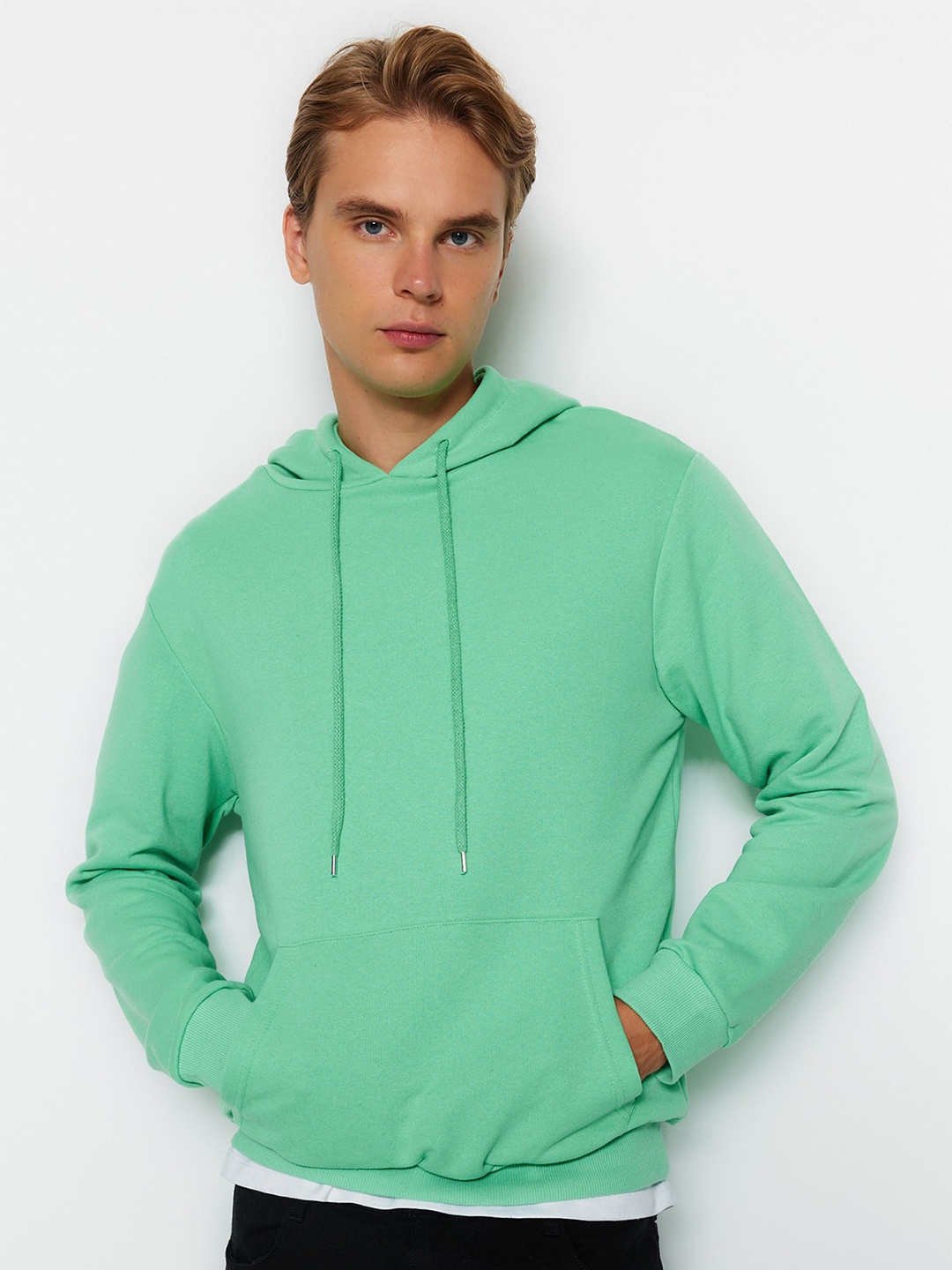 

Trendyol Hooded Pullover Sweatshirt, Green