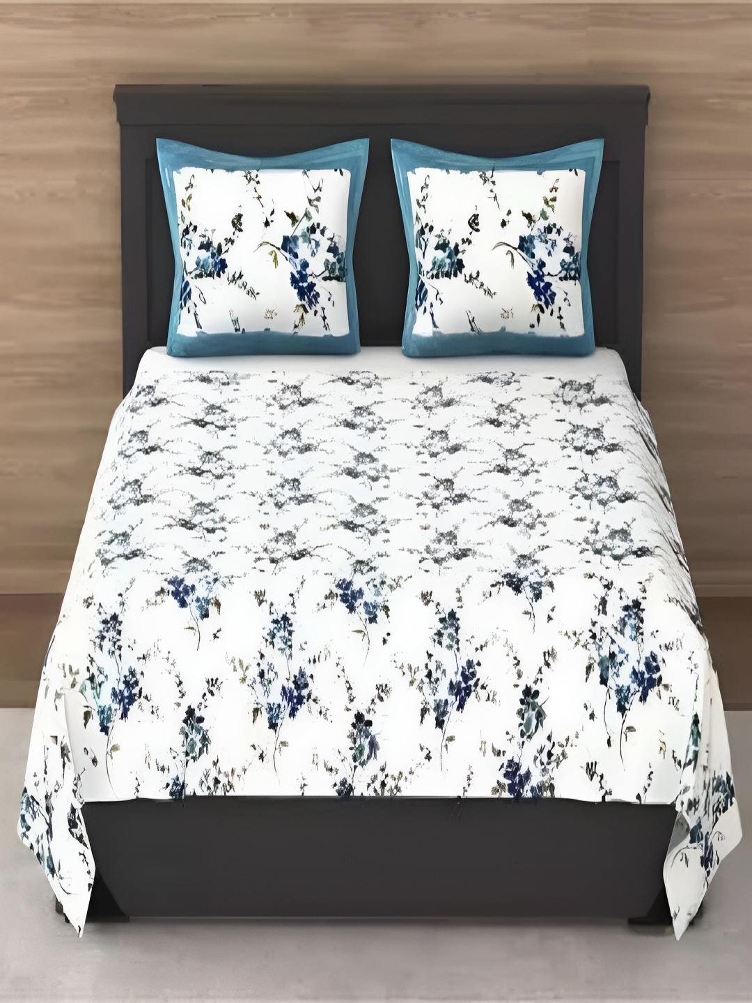 

Qfab Blue& White Floral Cotton 144 TC King Bedsheet with 2 Pillow Covers