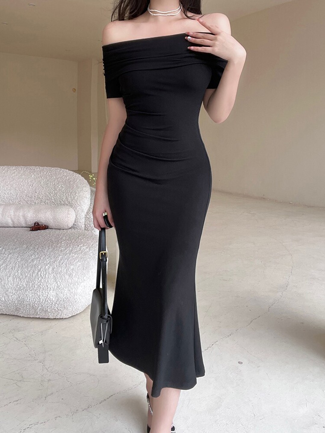 

StyleCast Black Off-Shoulder Sleeves Sheath Midi Dress