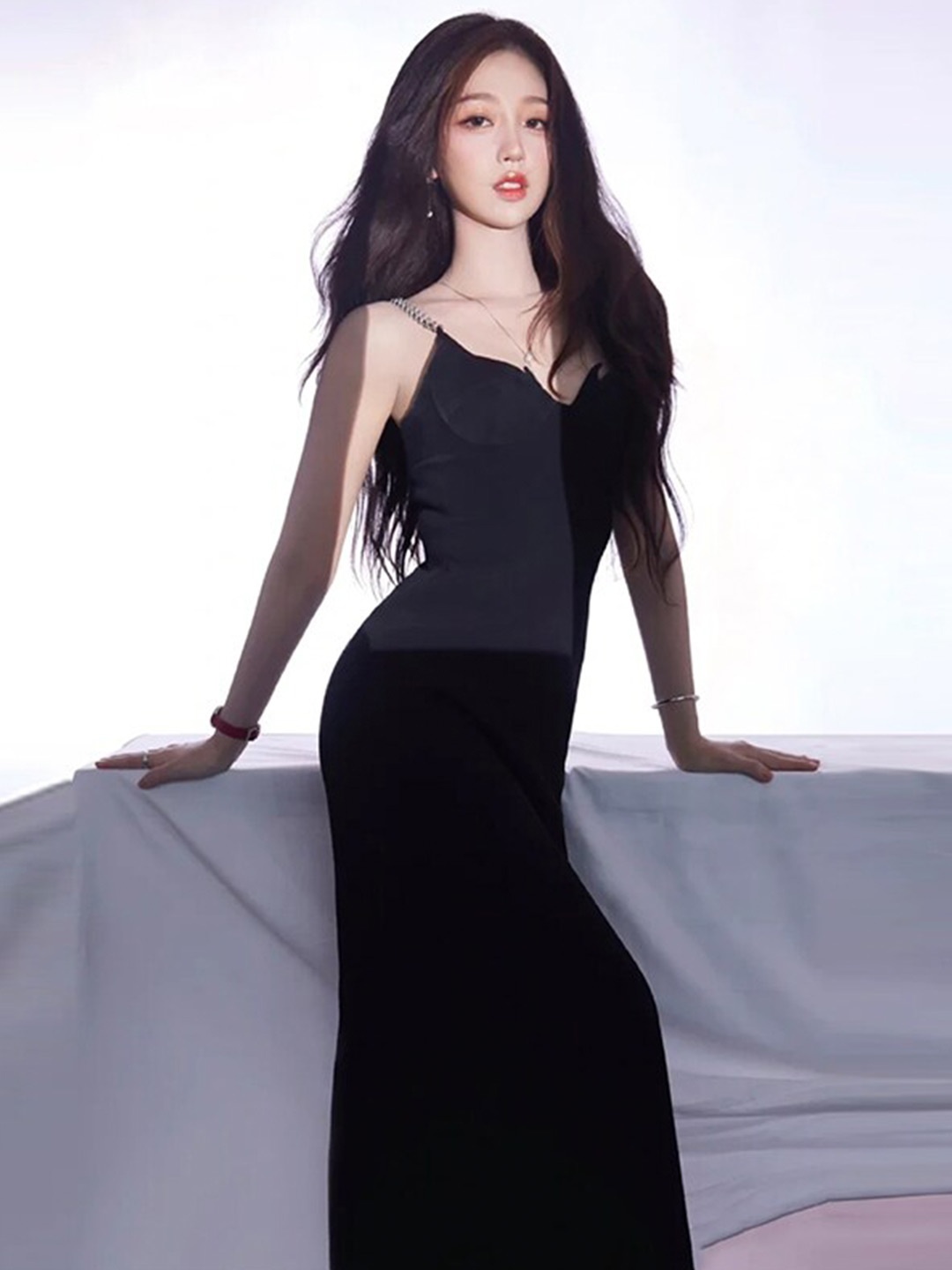 

StyleCast Black Shoulder Straps Sleeveless Sheath Maxi Dress