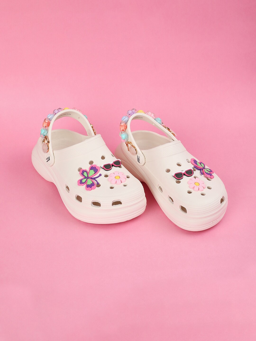 

Fame Forever by Lifestyle Girls Self-Design Clogs, Off white