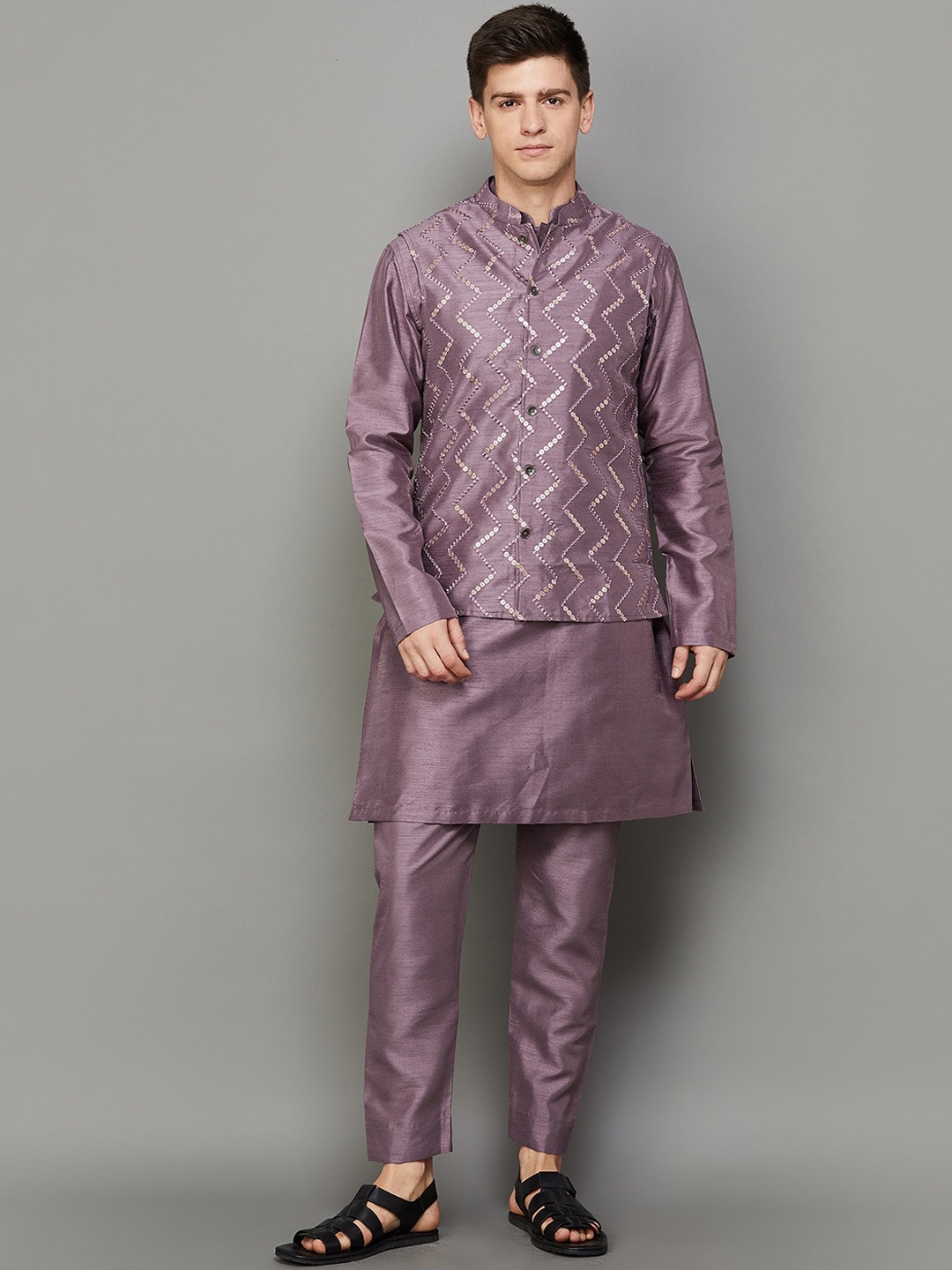 

Melange by Lifestyle Mandarin Collar Regular Kurta With Trousers, Mauve
