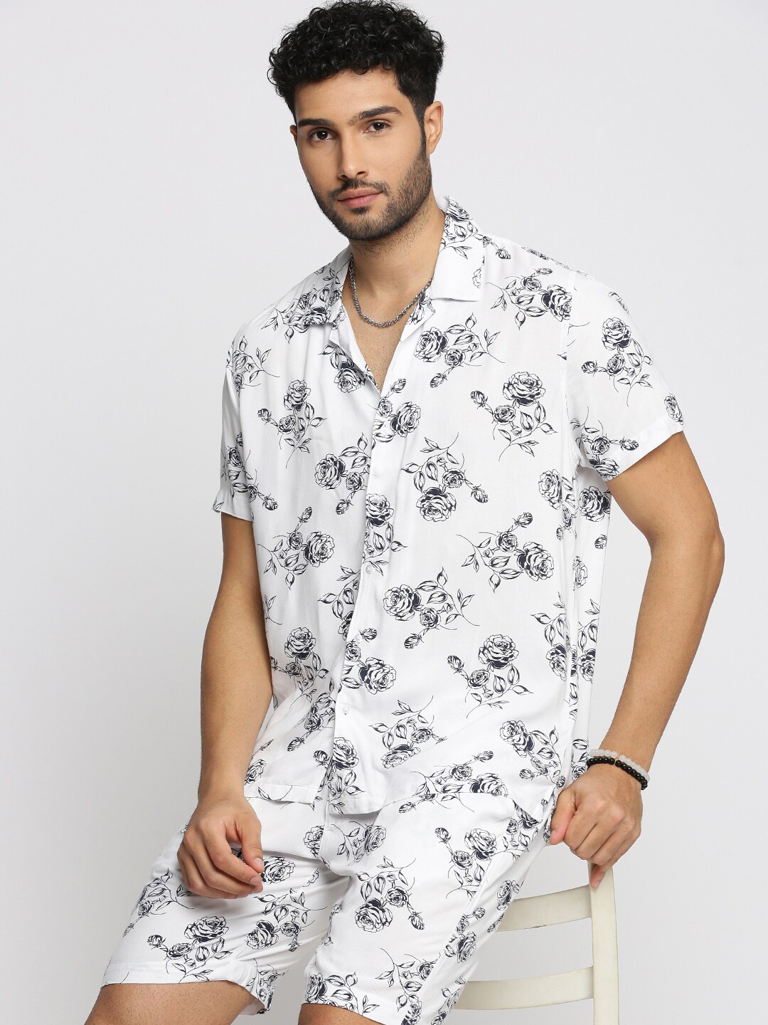 

SHOWOFF Printed Oversized Shirt With Shorts Co-Ords, White