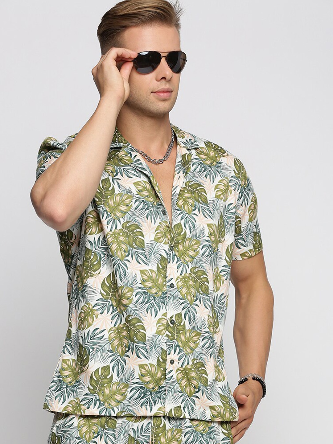 

SHOWOFF Printed Oversized Shirt With Shorts Co-Ords, White