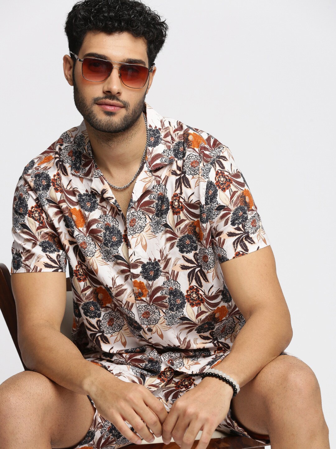 

SHOWOFF Printed Oversized Shirt With Shorts Co-Ords, White