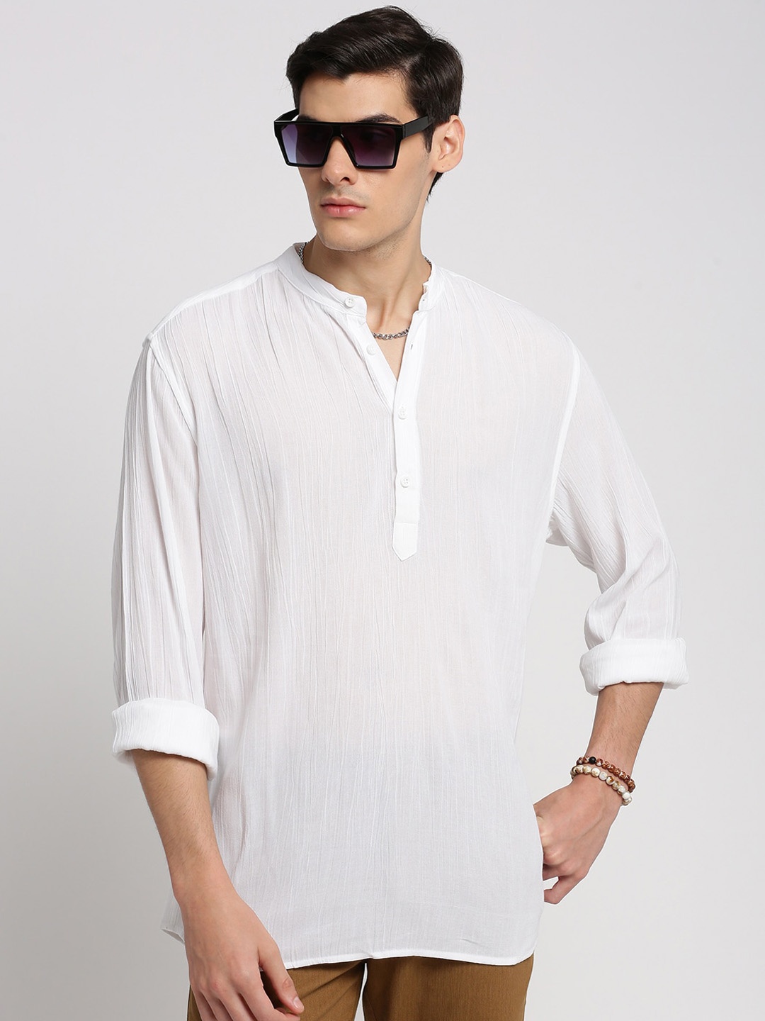 

SHOWOFF White Self Design Band Collar Straight Kurta