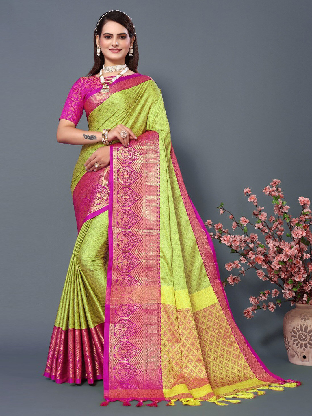 

DWINI Ethnic Motifs Woven Design Zari Silk Cotton Dharmavaram Saree, Lime green