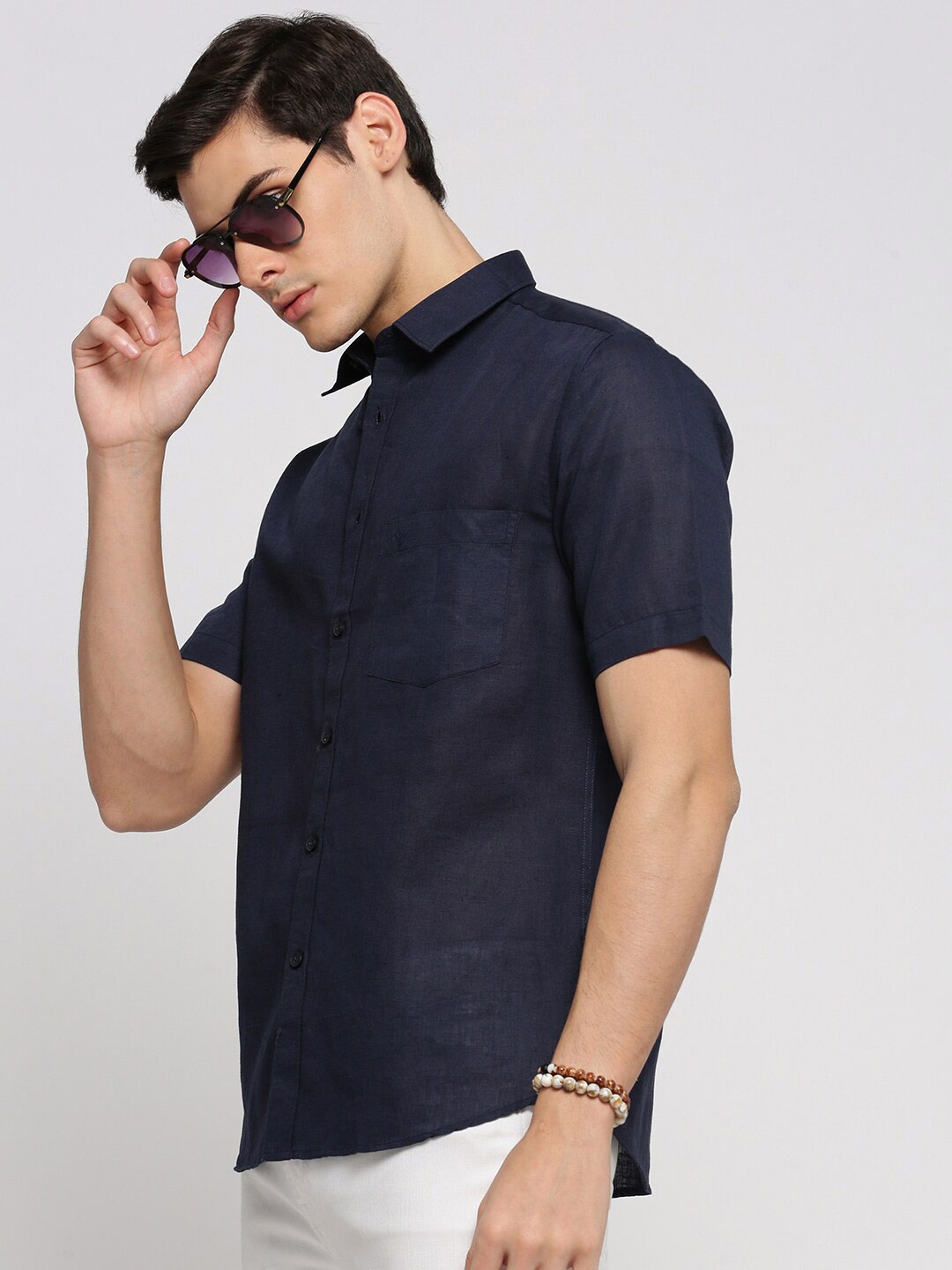 

SHOWOFF Standard Slim Fit Cotton Casual Shirt, Navy blue
