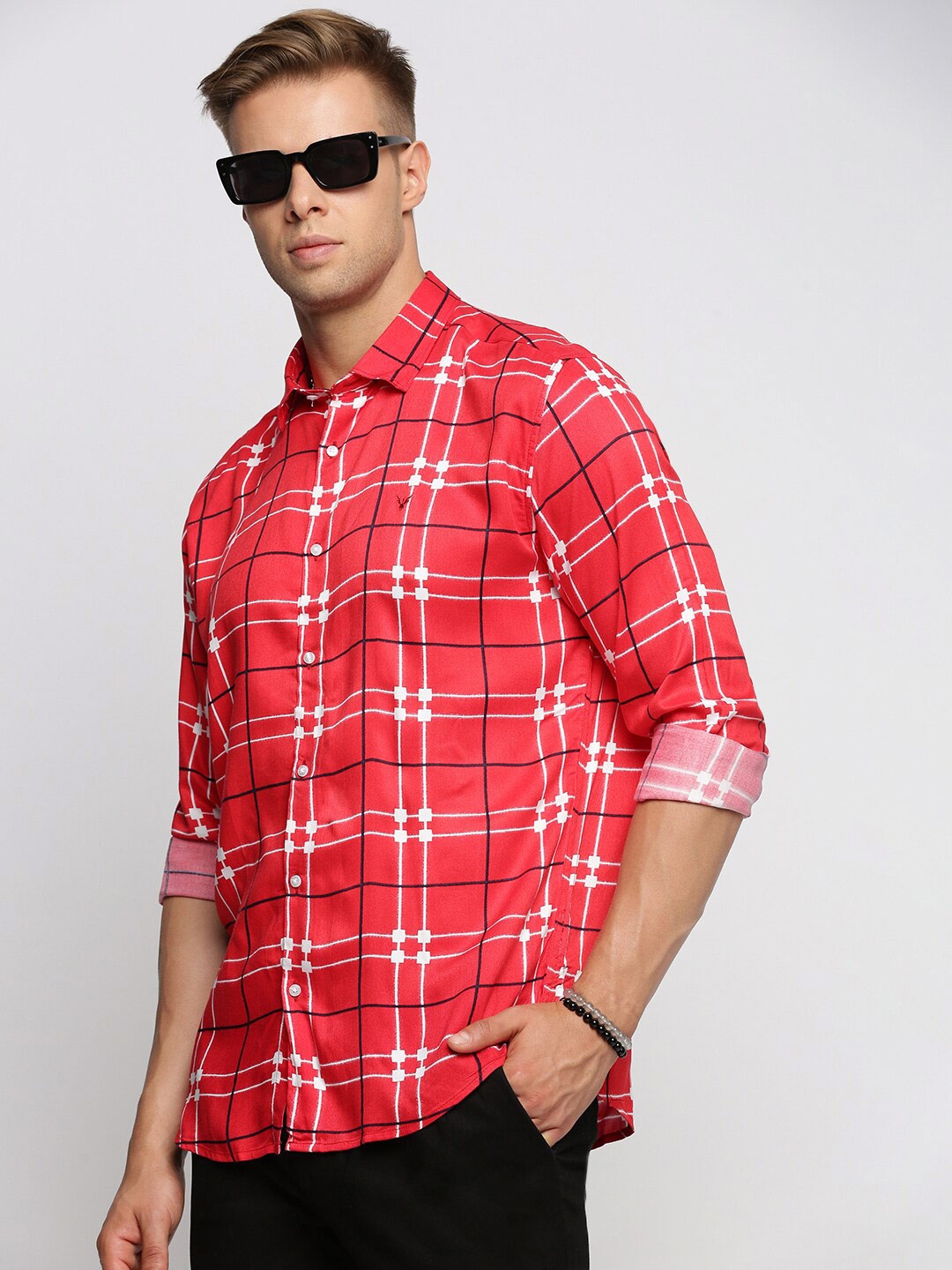 

SHOWOFF Checked Standard Slim Fit Cotton Casual Shirt, Red