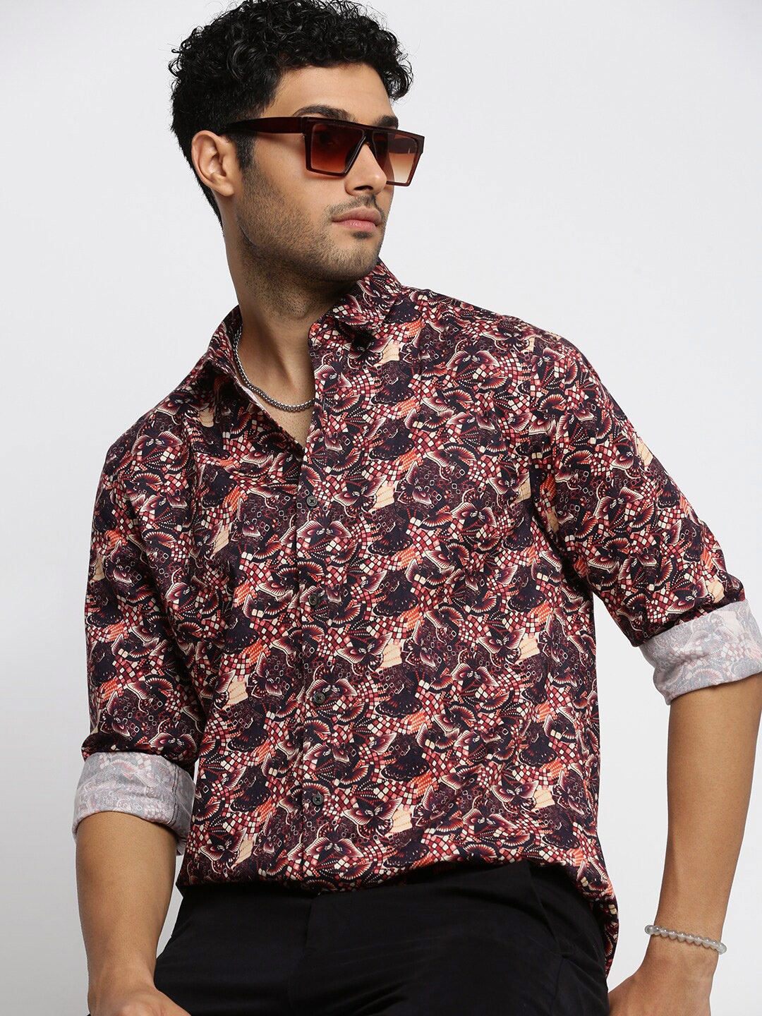

SHOWOFF Abstract Printed Smart Twill Slim Fit Cotton Casual Shirt, Maroon