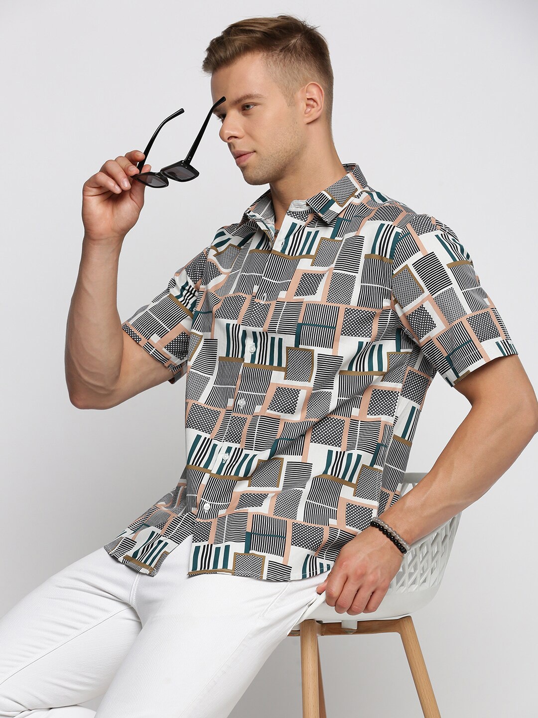 

SHOWOFF Smart Slim Fit Geometric Printed Spread Collar Cotton Casual Shirt, Grey