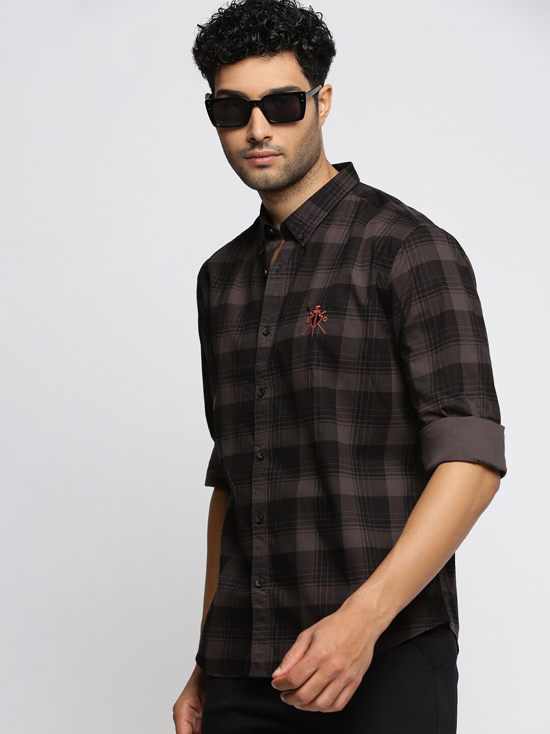 

SHOWOFF Standard Slim Fit Tartan Checked Cotton Casual Shirt, Black