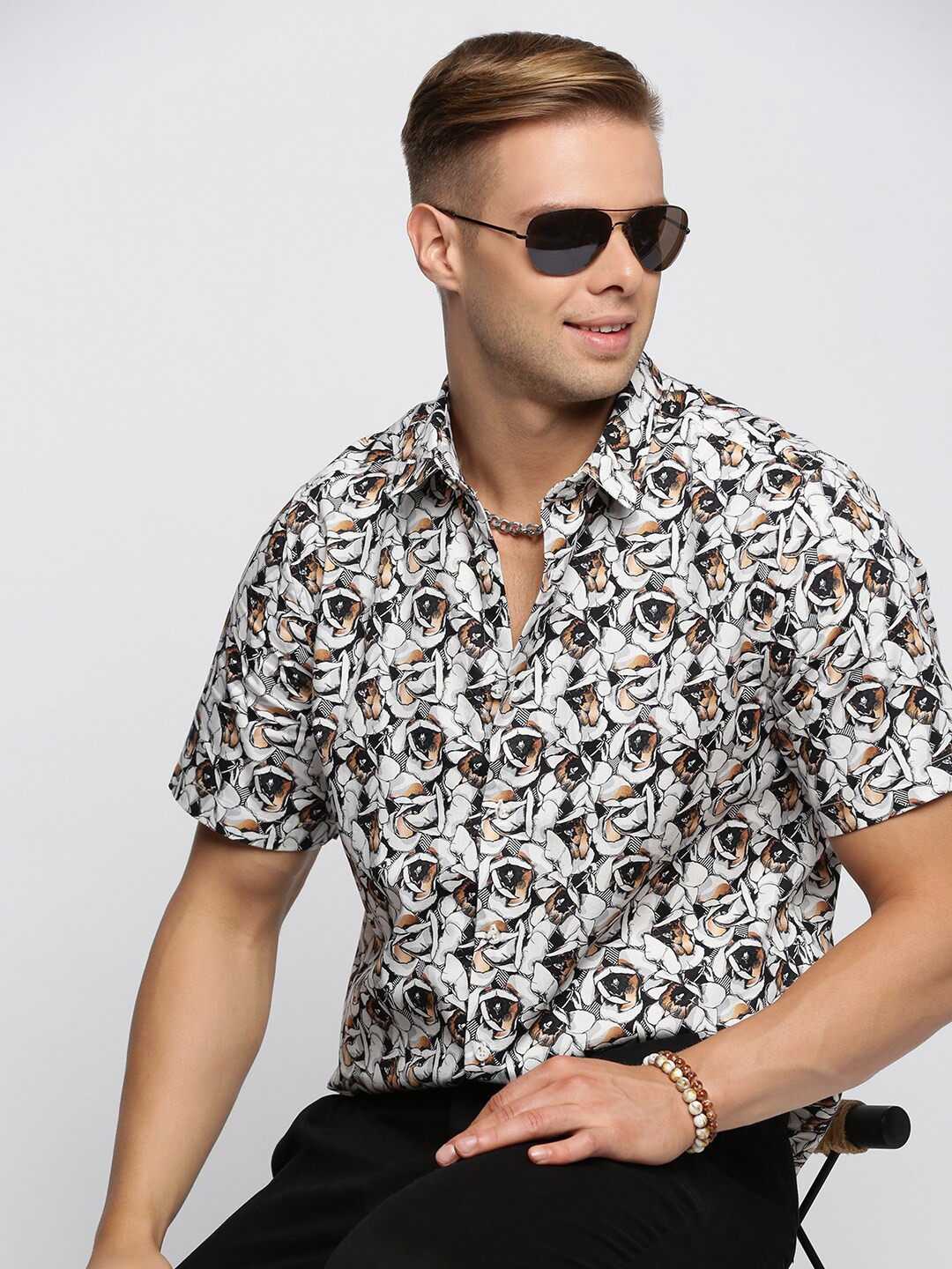 

SHOWOFF Smart Slim Fit Floral Printed Cotton Casual Shirt, White