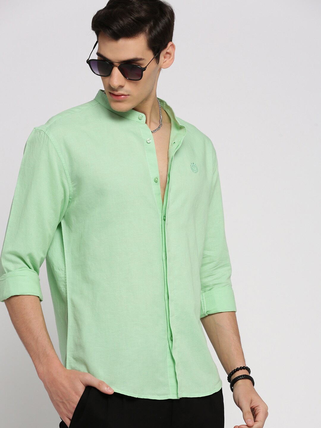 

SHOWOFF Premium Slim Fit Mandarin Collar Long Sleeves Casual Shirt, Green