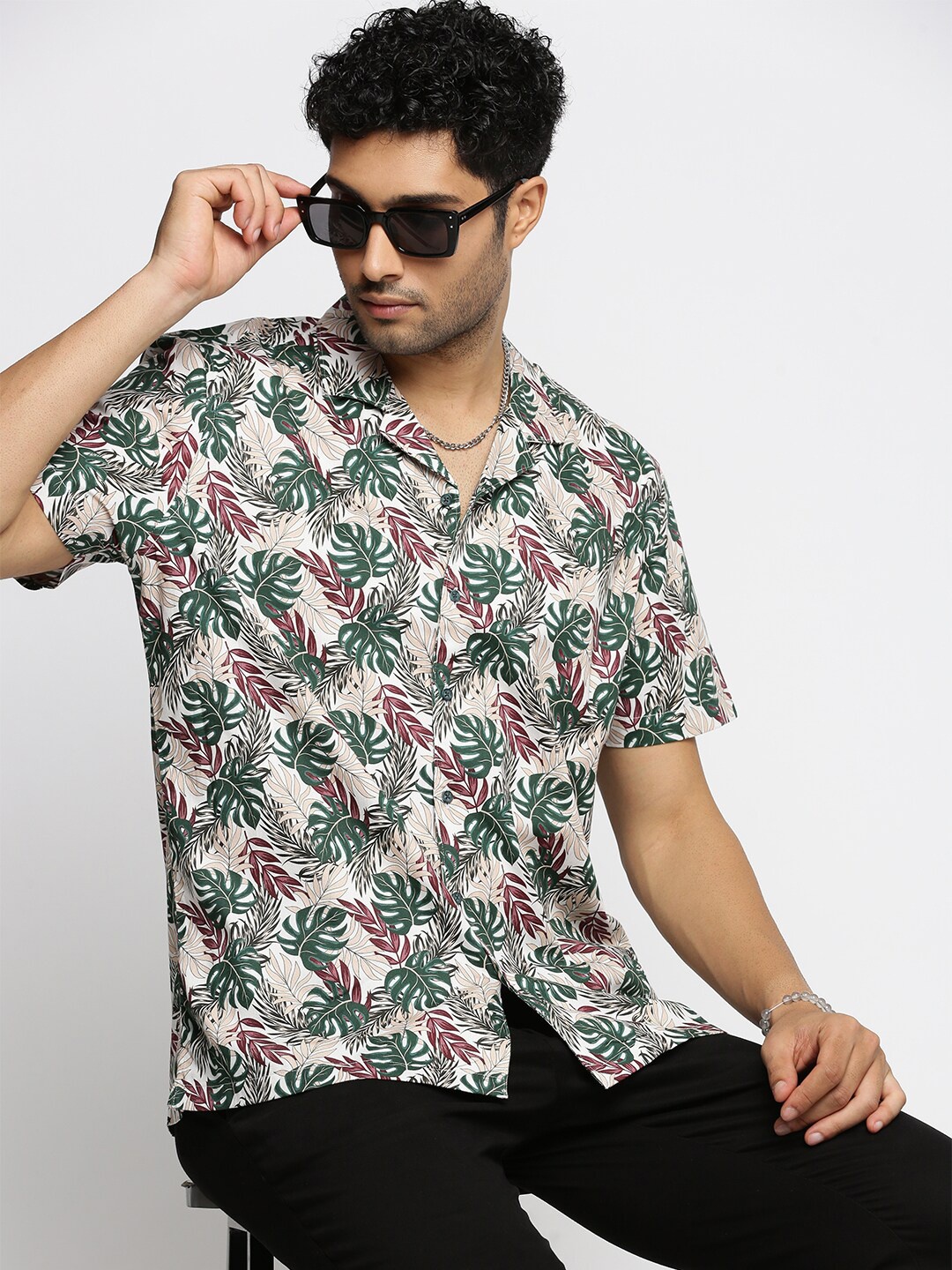 

SHOWOFF Premium Tropical Printed Cuban Collar Cotton Casual Shirt, Green