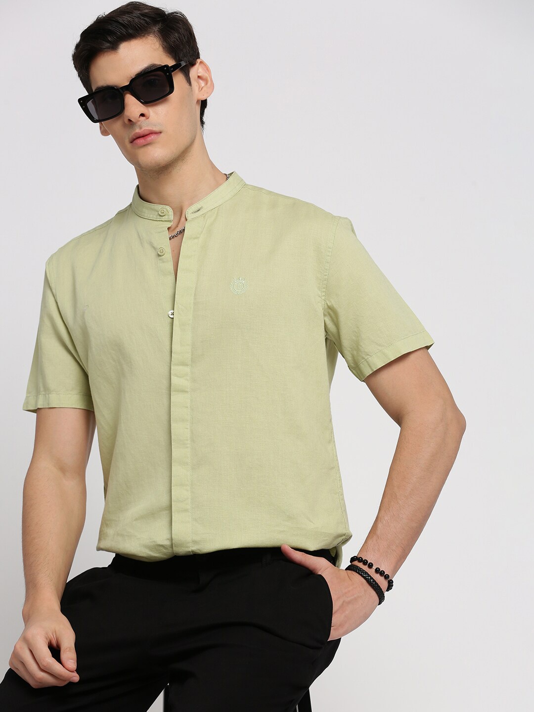 

SHOWOFF Premium Slim Fit Mandarin Collar Chambray Casual Shirt, Sea green