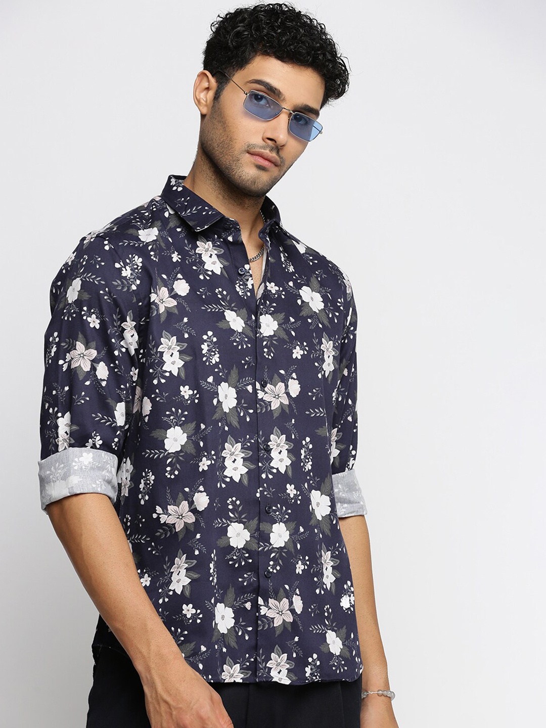 

SHOWOFF Smart Slim Fit Floral Printed Twill Cotton Casual Shirt, Navy blue