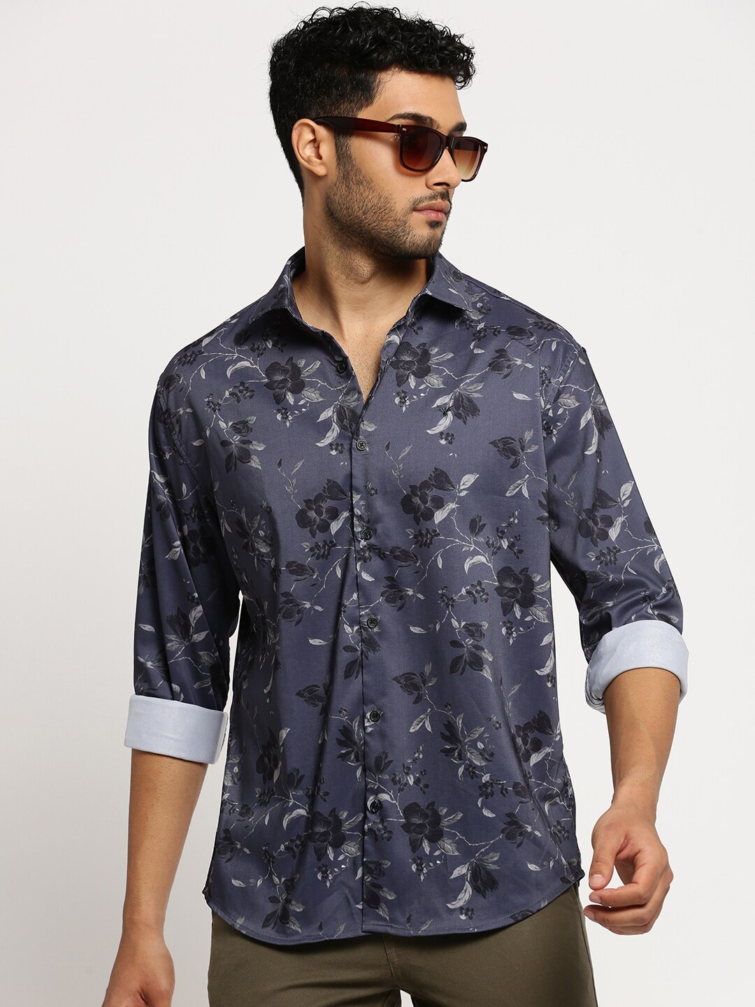 

SHOWOFF Standard Slim Fit Floral Printed Spread Collar Cotton Casual Shirt, Grey