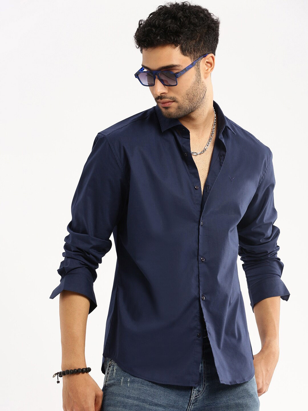 

SHOWOFF Premium Slim Fit Cotton Casual Shirt, Navy blue