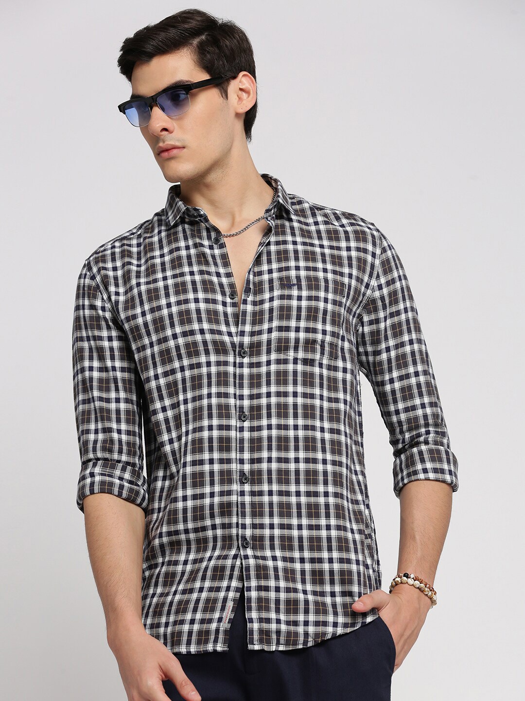 

SHOWOFF Standard Slim Fit Tartan Checked Long Sleeves Cotton Twill Casual Shirt, Navy blue