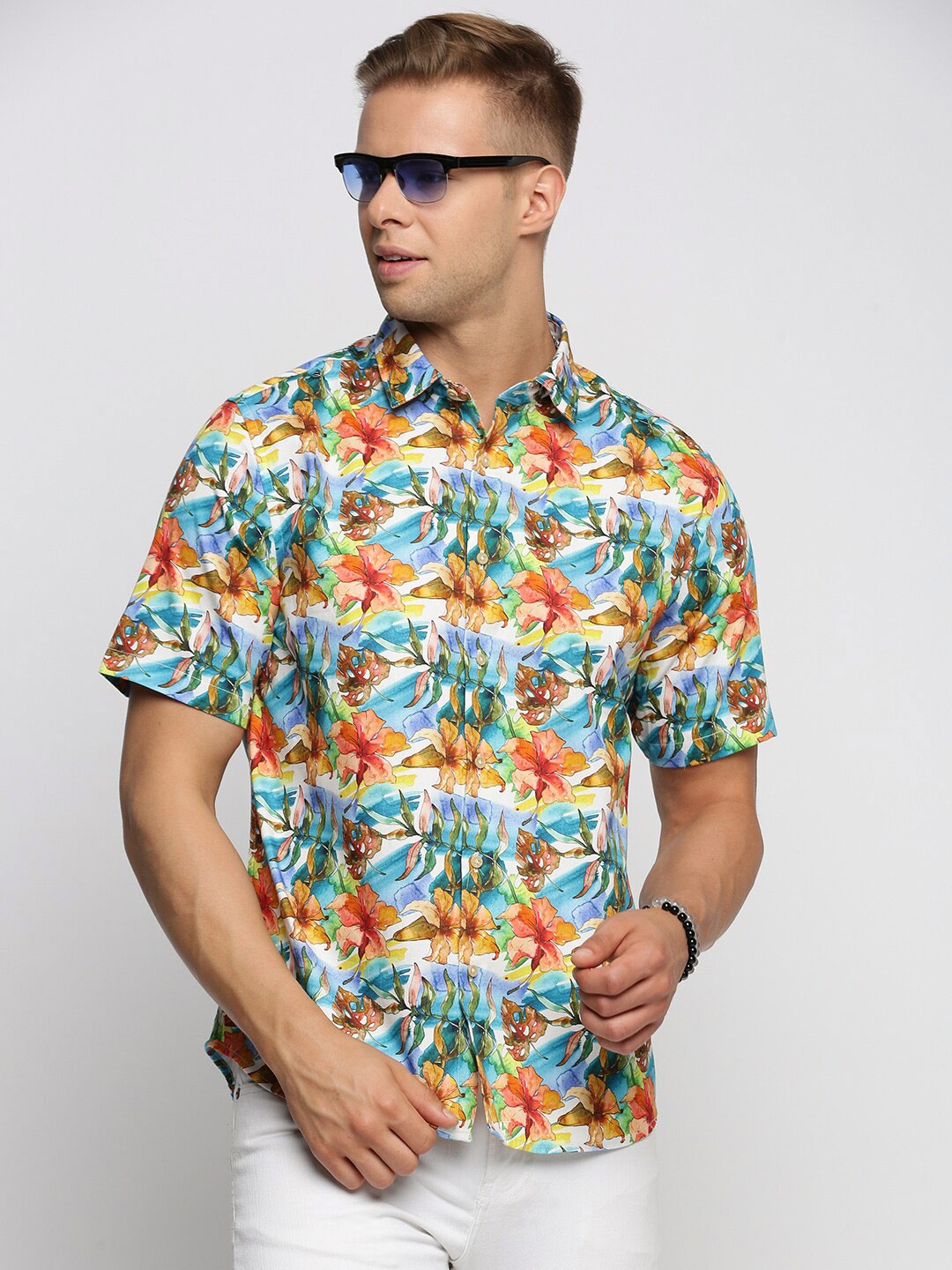 

SHOWOFF Smart Slim Fit Floral Printed Short Sleeves Cotton Twill Casual Shirt, Blue