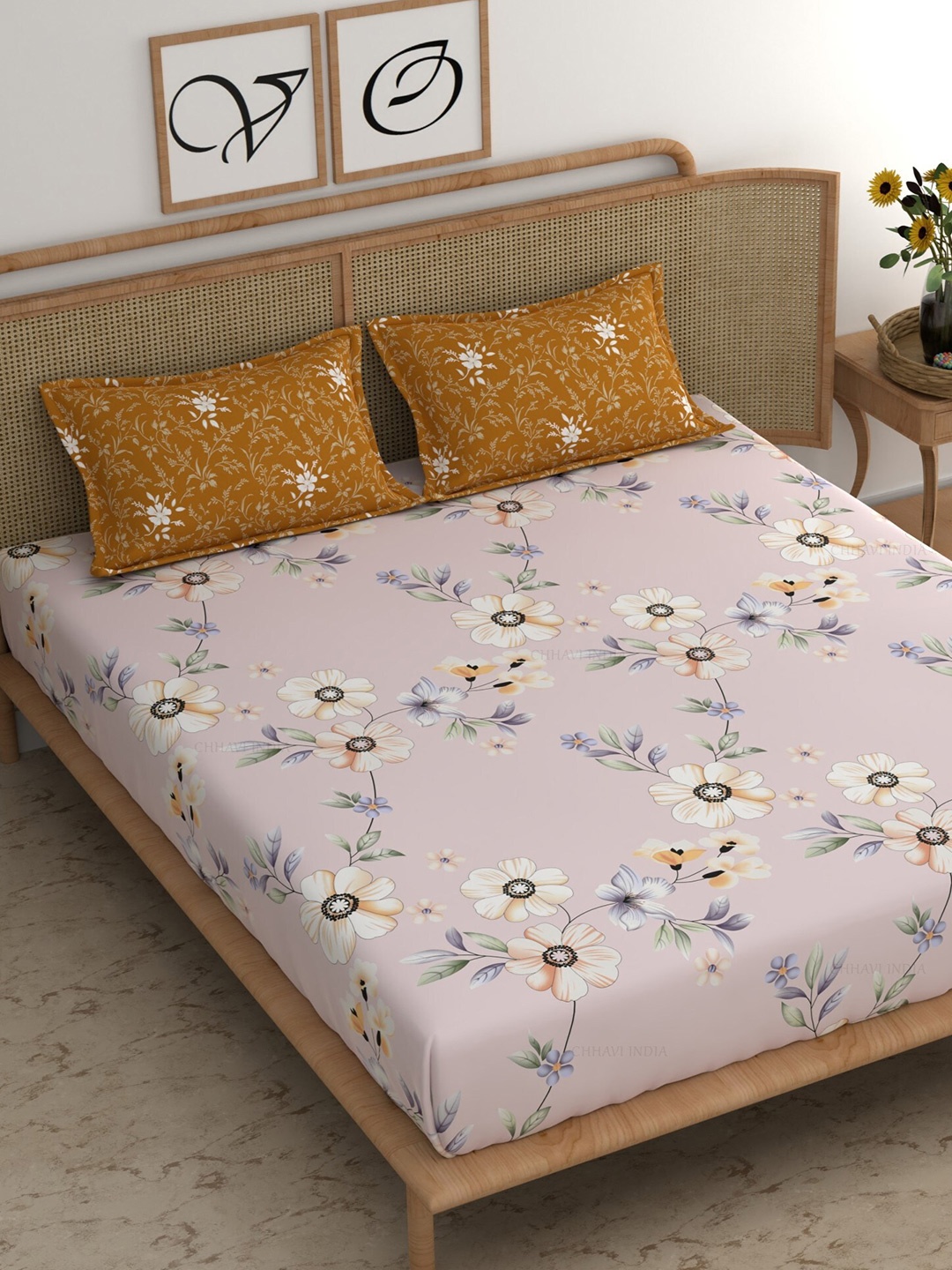 

CHHAVI INDIA Purple Floral 210 TC King Bedsheet with 2 Pillow Covers