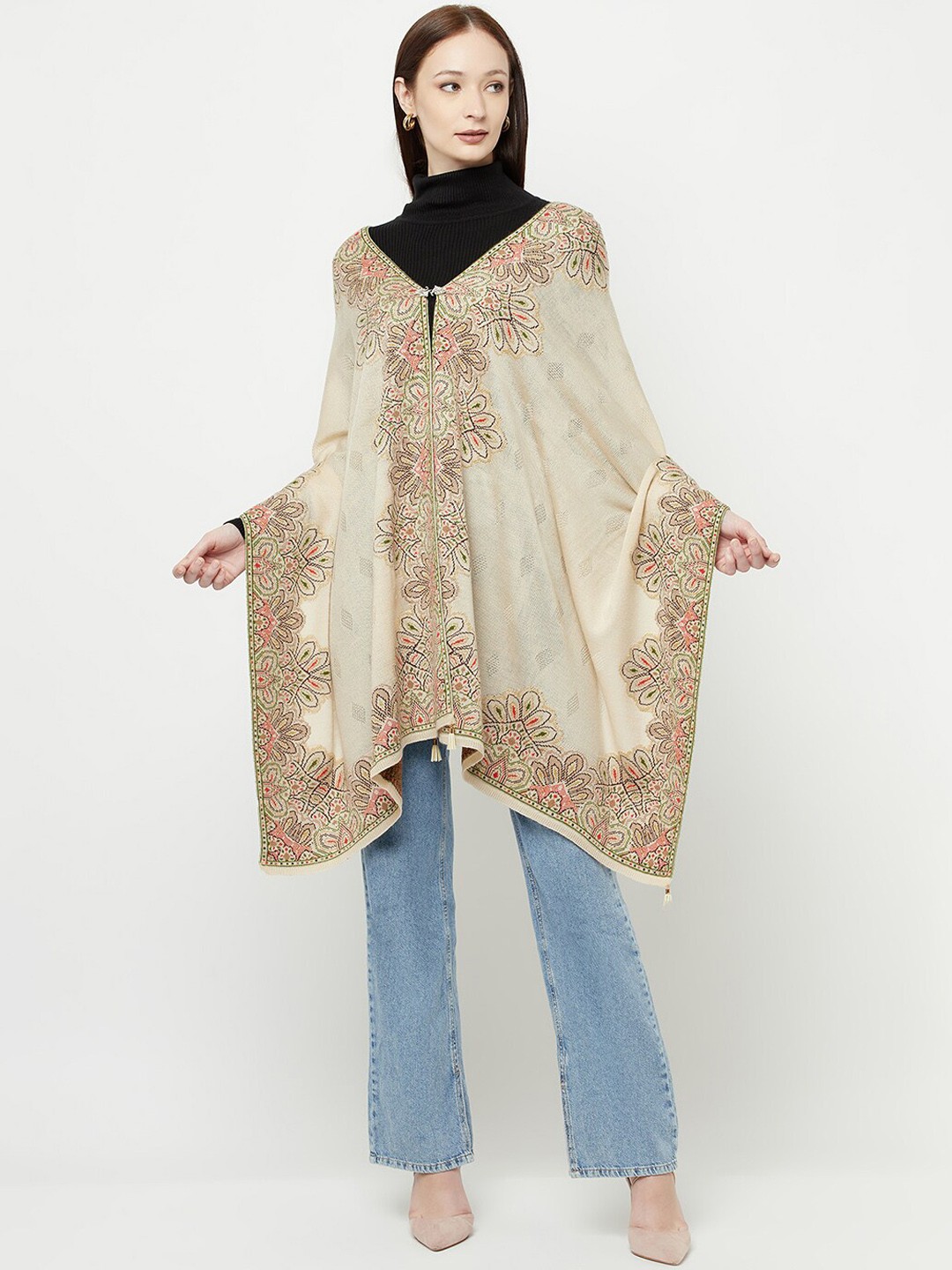 

Knitstudio Self-Design Acrylic Shawl, Beige