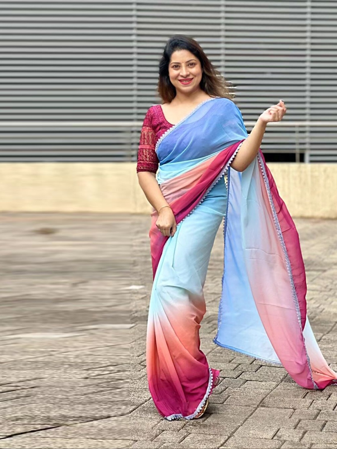 

LIMDO Ombre Dyed Pure Georgette Saree, Blue