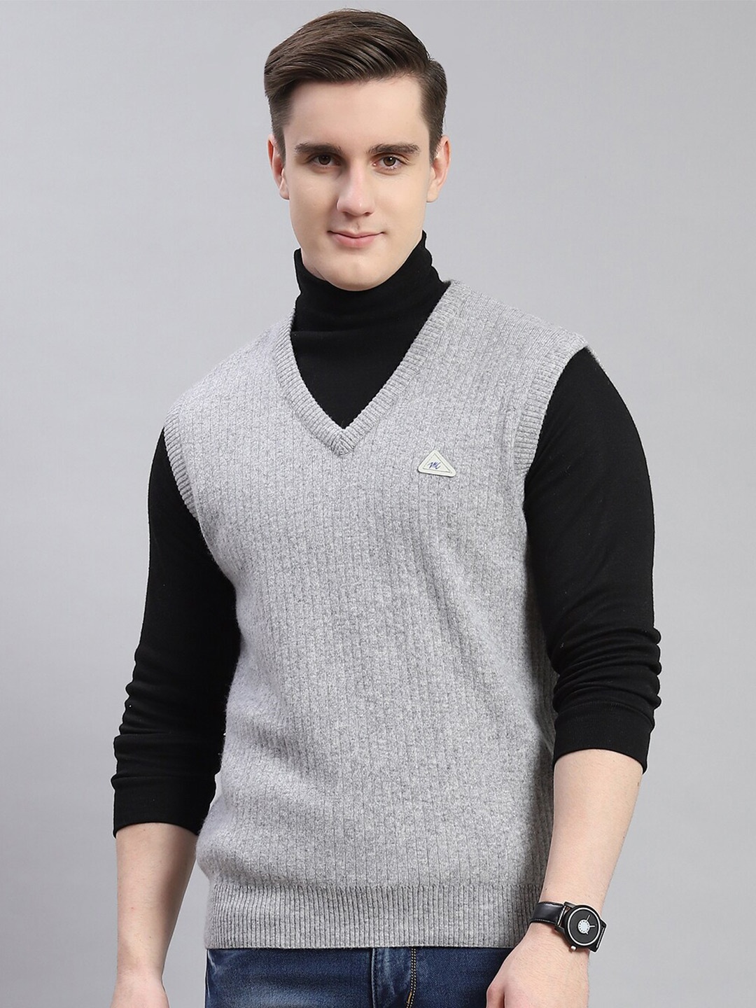 

Monte Carlo V-Neck Woollen Sweater Vest, Grey