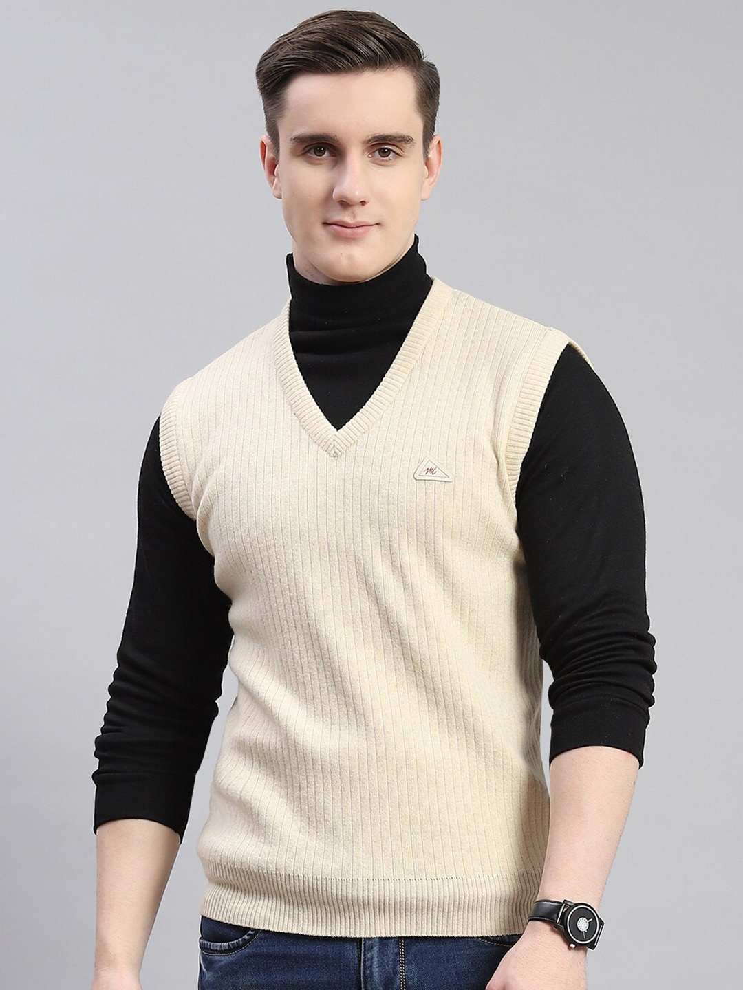 

Monte Carlo Striped V-Neck Woollen Sweater Vest, Beige