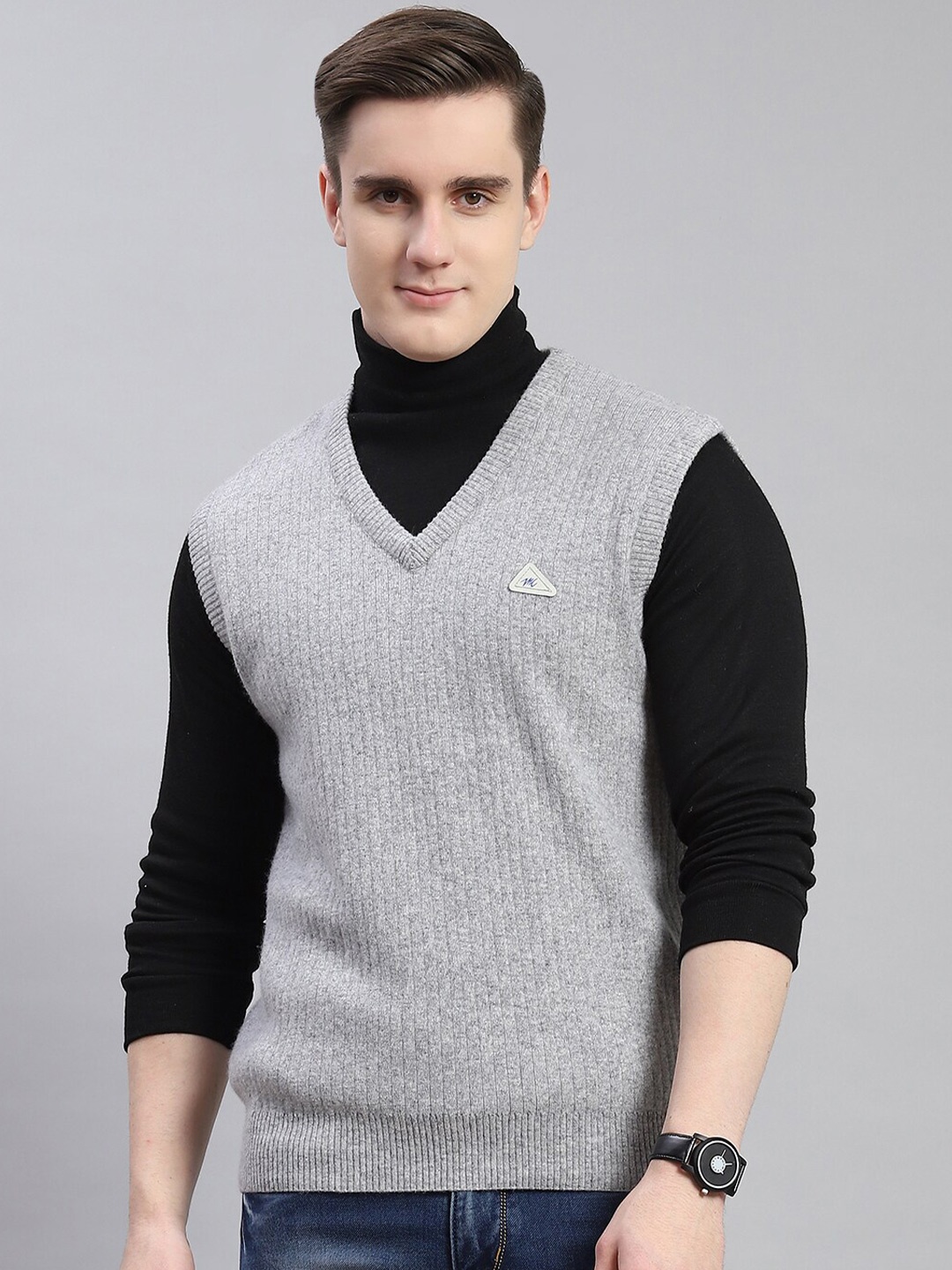 

Monte Carlo V-Neck Woollen Sweater Vest, Grey