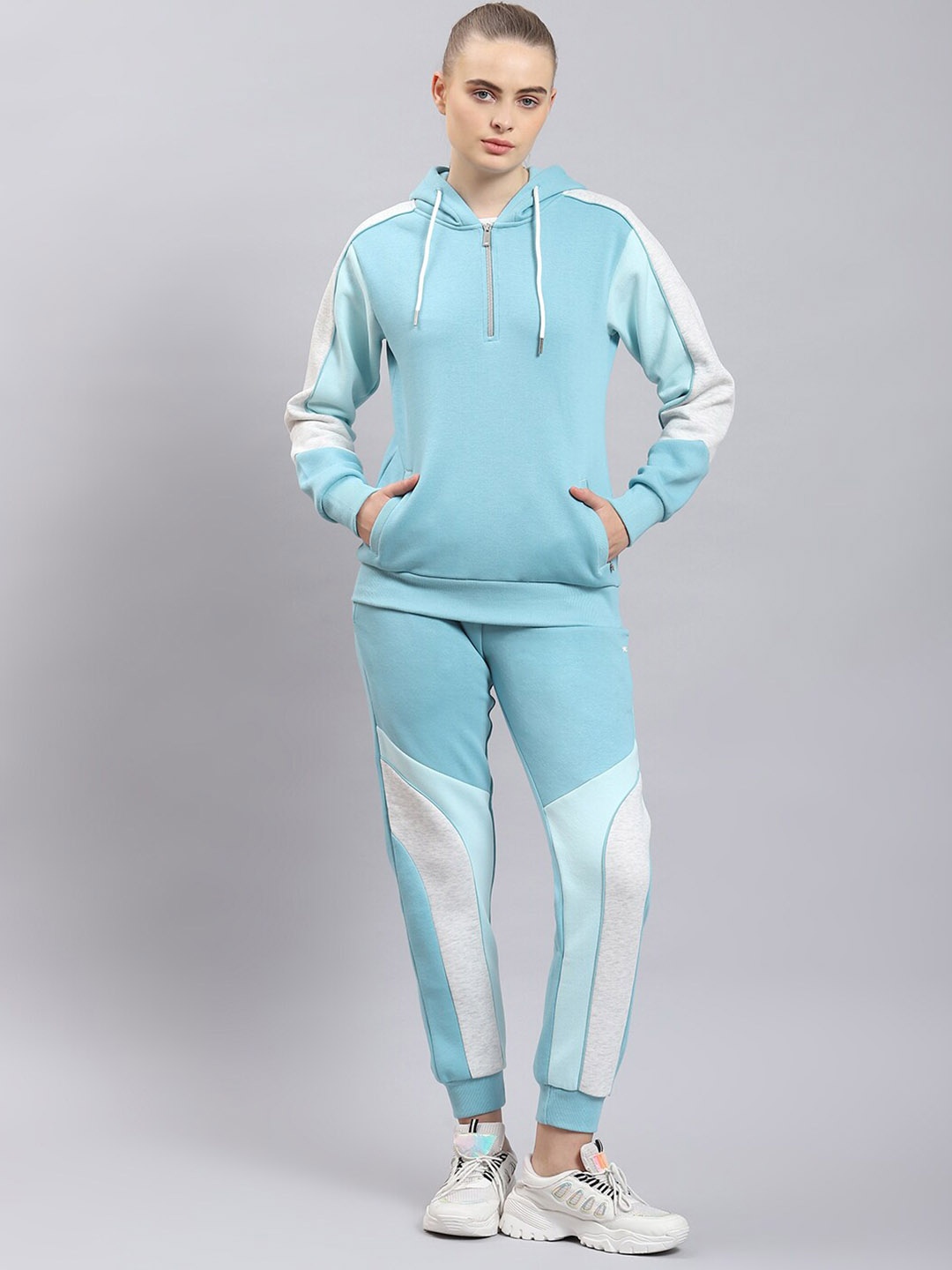 

Monte Carlo Colorblocked Hooded Mid-Rise Tracksuit, Turquoise blue