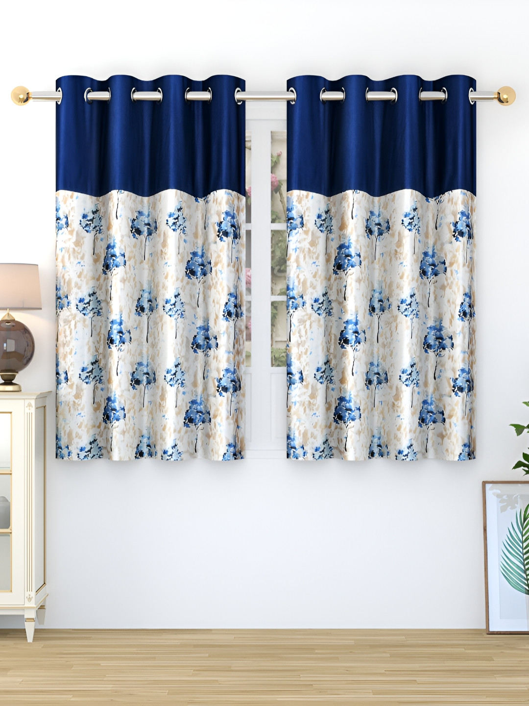 

Ville Style Blue & White 2 Pieces Floral Room Darkening Window Curtains