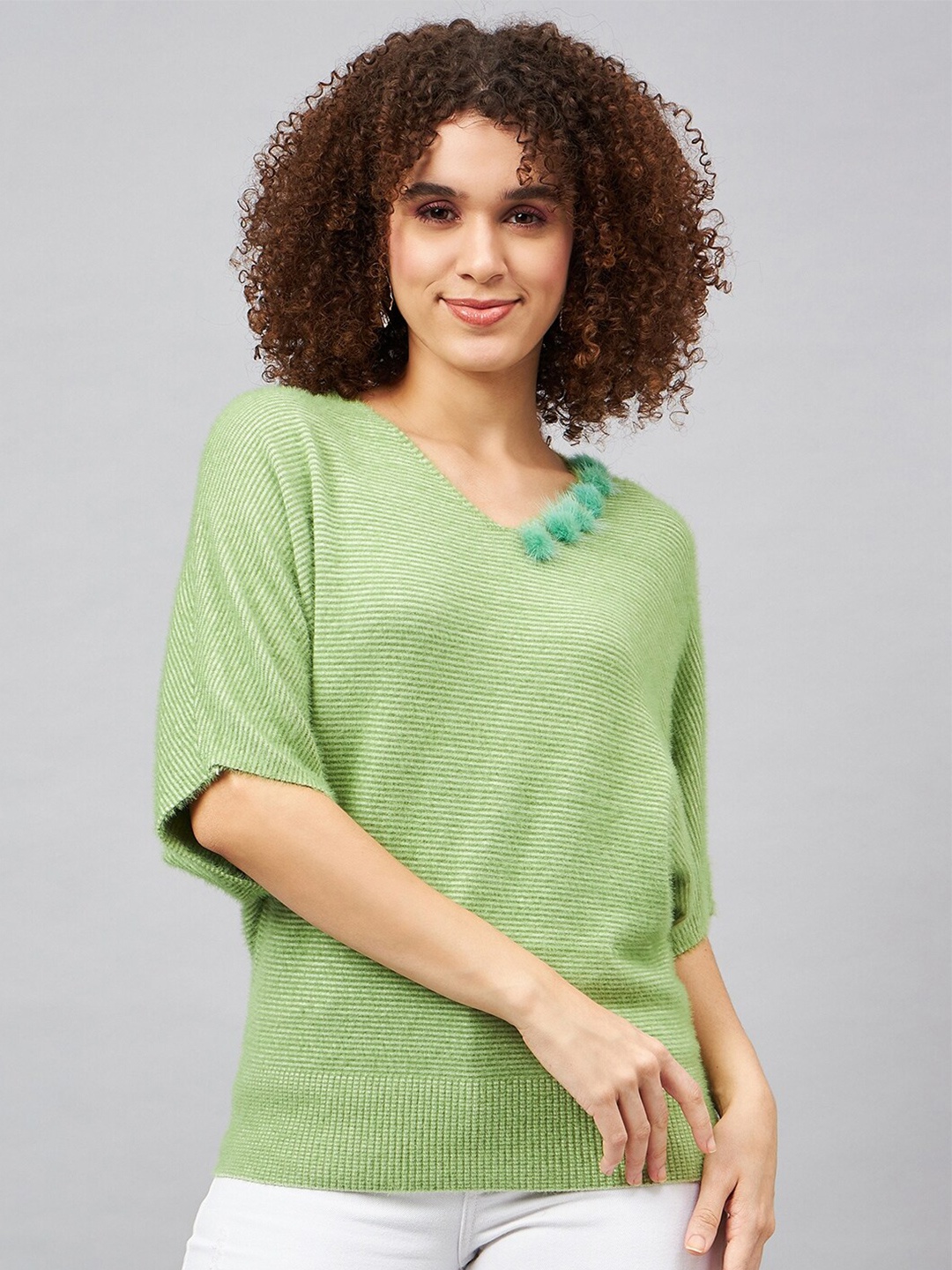 

Chemistry V-Neck Extended Sleeves Top, Green