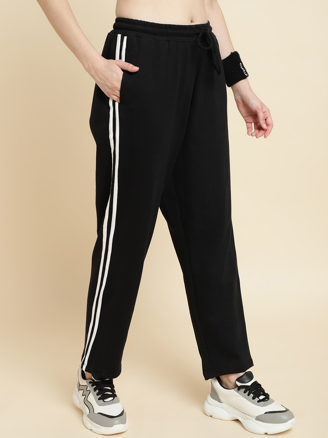 

UnaOne Women Cotton Terry Mid-Rise Training Track Pant, Black
